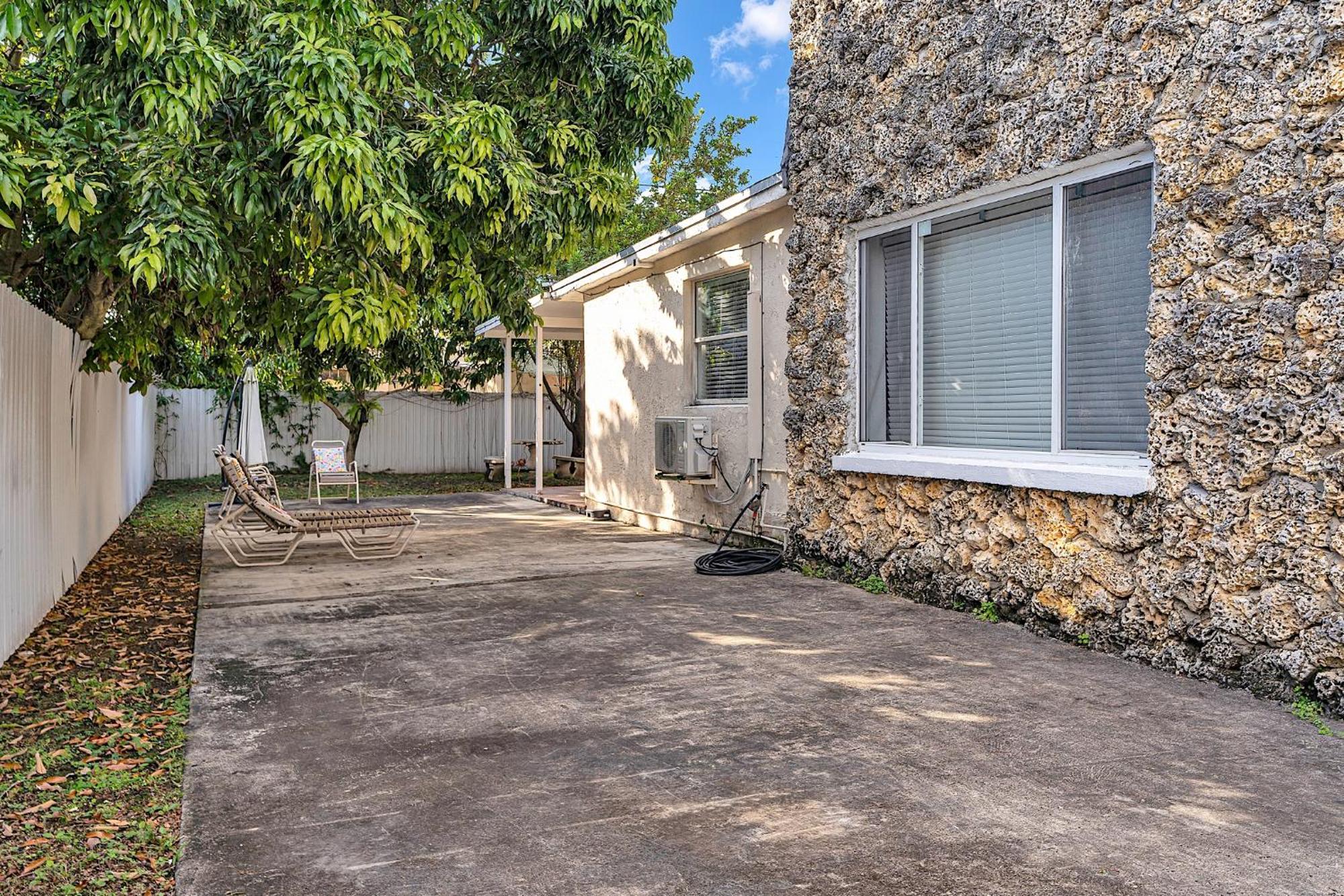 Private Room In Little Havana Miami Exterior photo